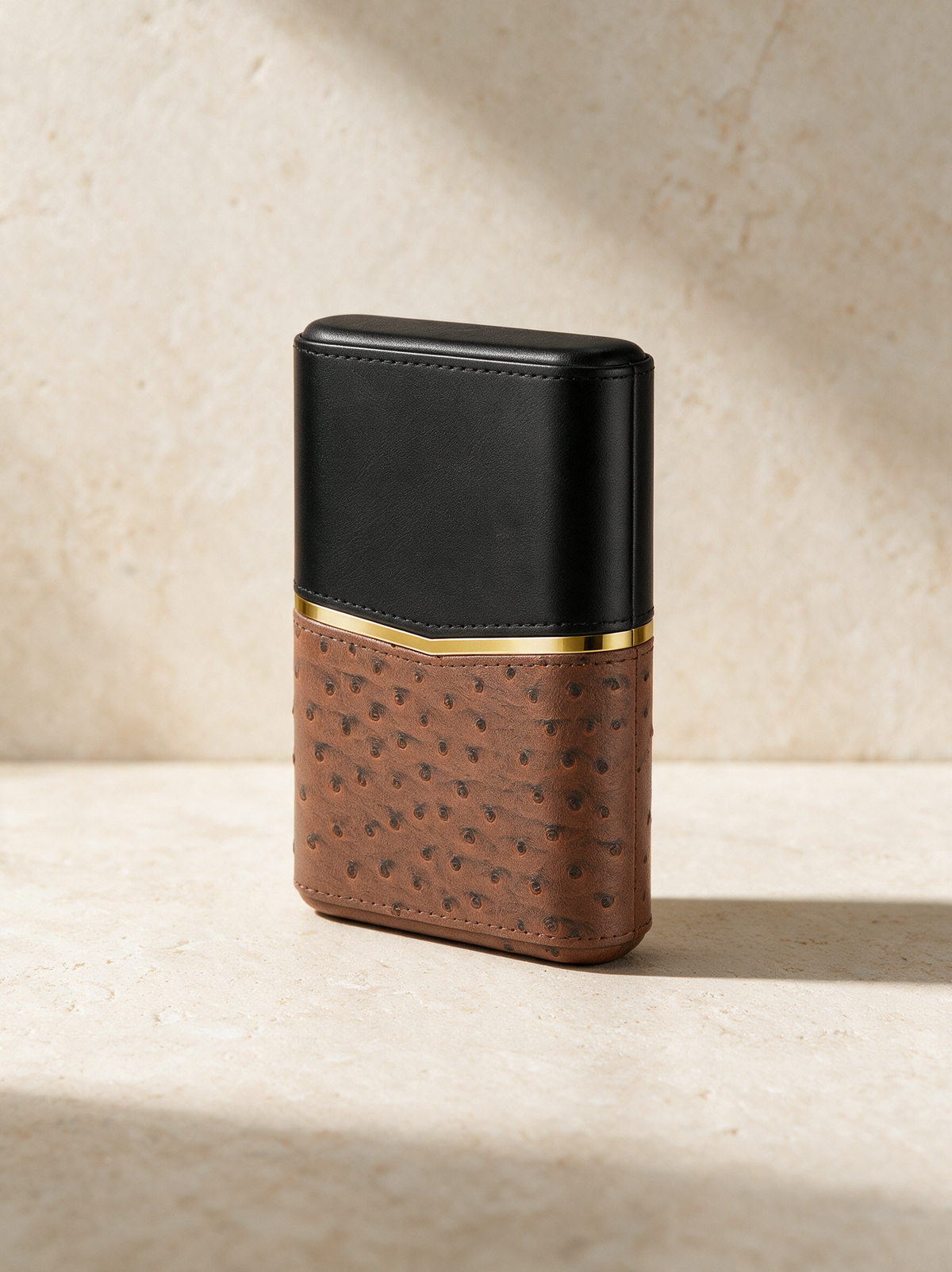 Travel humidor, Cognac Quill, on warm stone